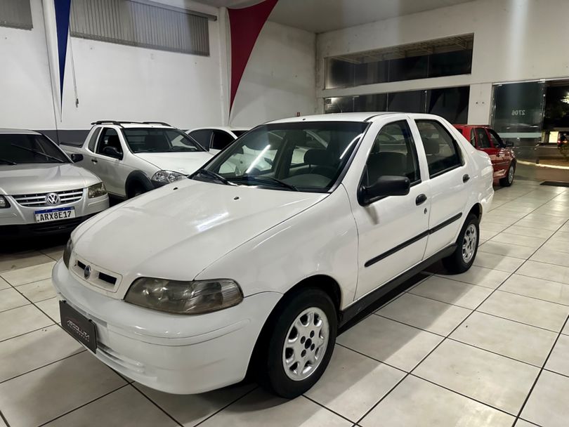 Fiat Siena 1.5 mpi 8V 4p
