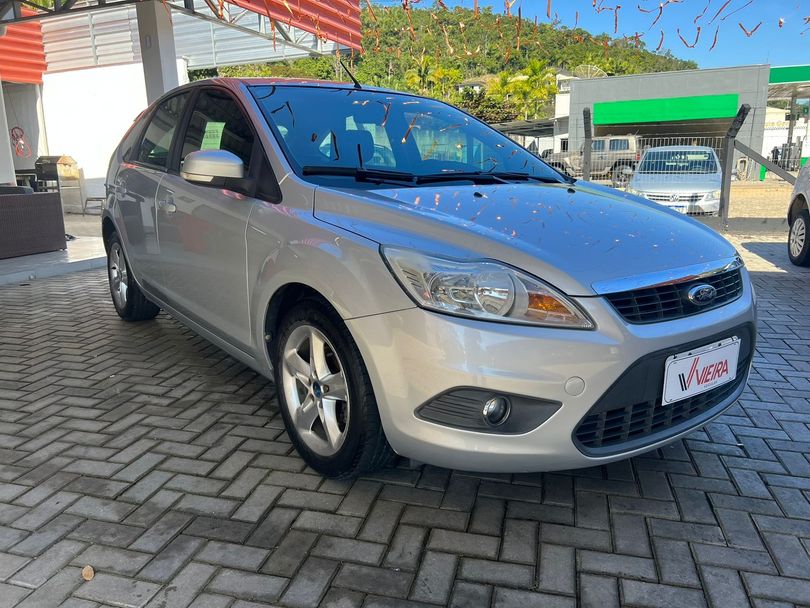 Ford Focus 1.6 S/SE/SE Plus Flex 8V/16V  5p