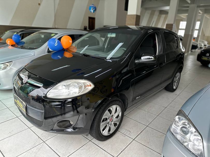 Fiat Palio ESSENCE 1.6 Flex 16V 5p