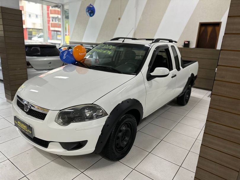 Fiat Strada Trekking 1.6 16V Flex CE