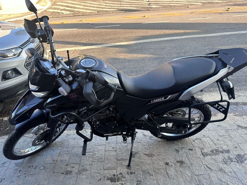 YAMAHA XTZ 250 LANDER 249cc/LANDER BLUEFLEX/ABS
