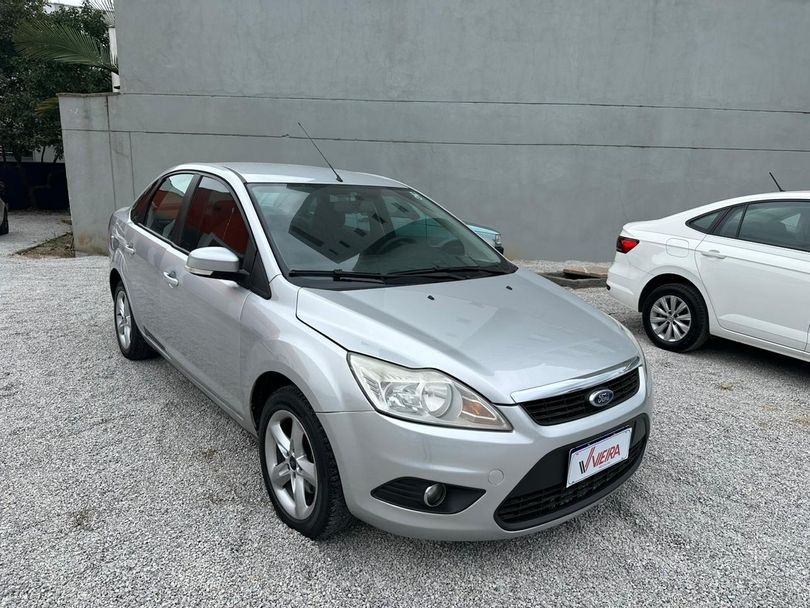 Ford Focus Sedan 2.0 16V/2.0 16V Flex 4p Aut.