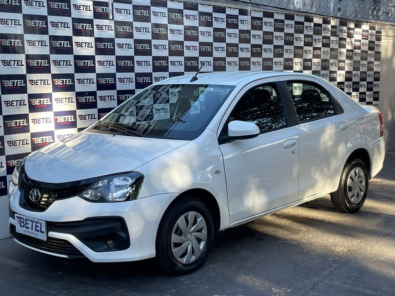 Toyota ETIOS X Sedan 1.5 Flex 16V 4p Mec.