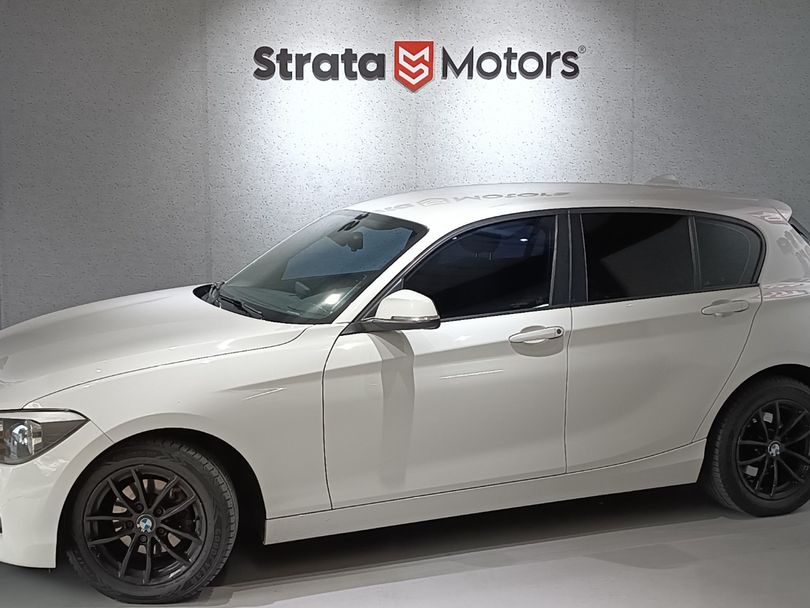 BMW 116iA 1.6 TB 16V 136cv 5p