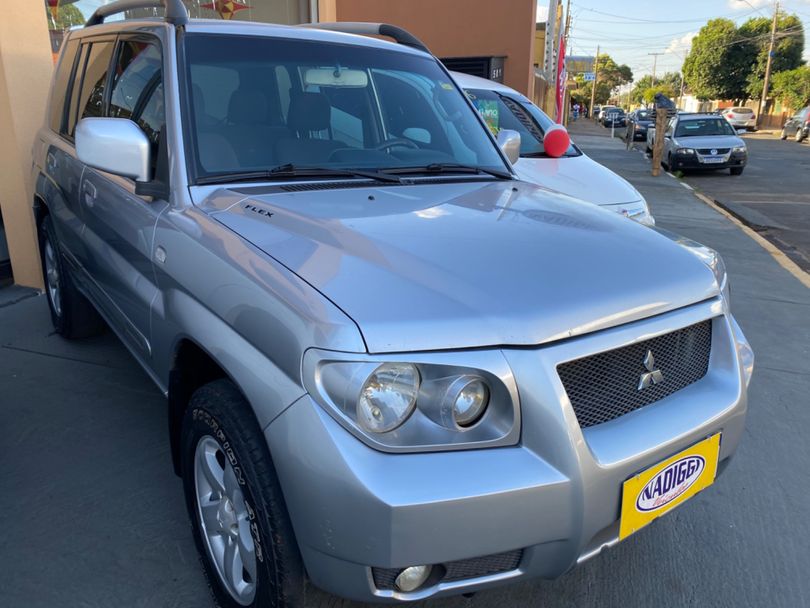 Mitsubishi Pajero TR4 2.0/ 2.0 Flex 16V 4x4 Aut.