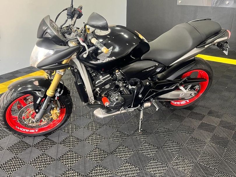 HONDA CB 600F HORNET