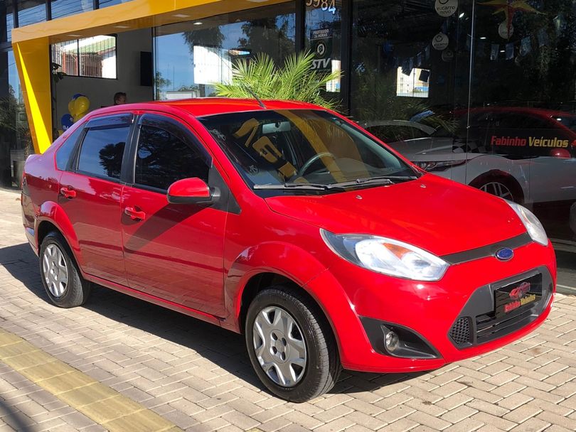 Ford Fiesta Sedan 1.6 Rocam (Flex)