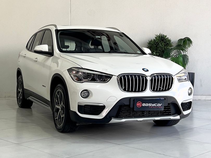 BMW X1 SDRIVE 20i X-Line 2.0 TB Active Flex