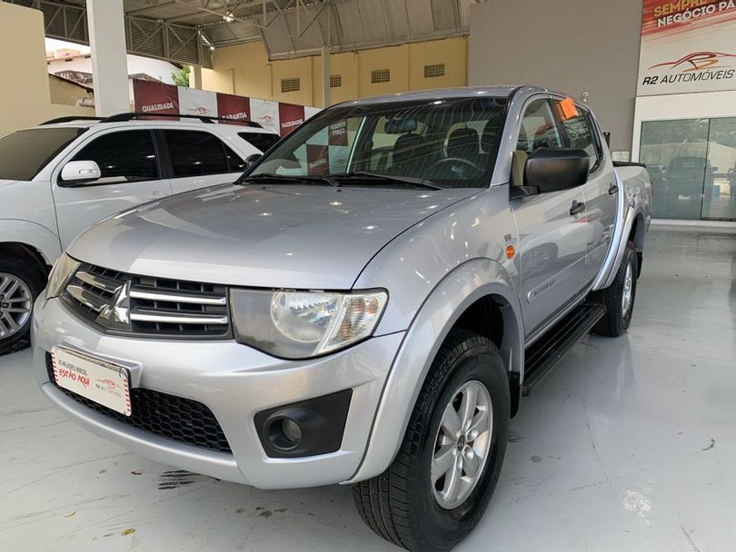 Mitsubishi L200 Triton HLS 2.4 Flex 16V CD Mec.