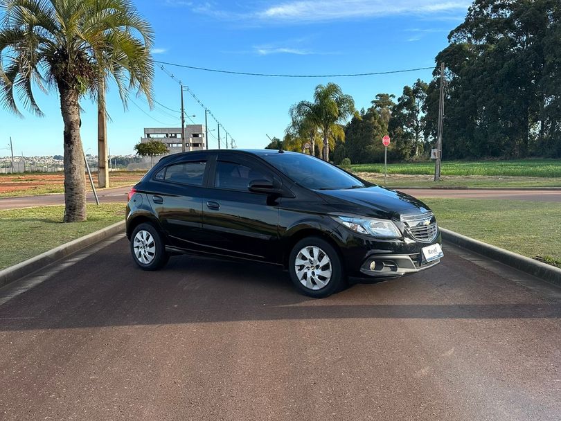 Chevrolet ONIX HATCH LT 1.4 8V FlexPower 5p Mec.