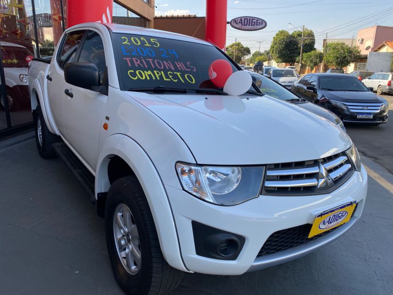 Mitsubishi L200 Triton HLS 2.4 Flex 16V CD Mec.