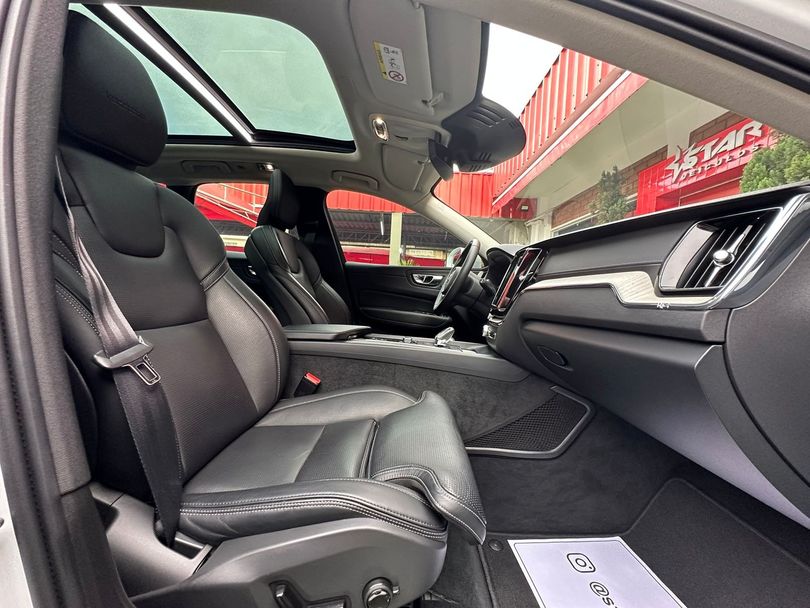 Volvo T8 2.0 HYBRID INSCRIPTION AWD GEARTRONIC