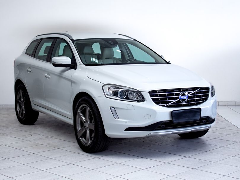 Volvo XC 60 2.0 T5  5p