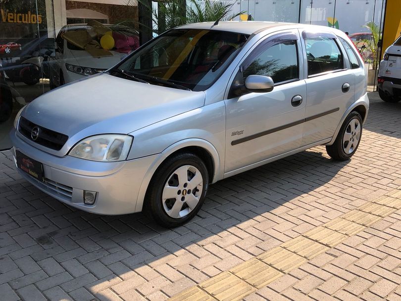 Chevrolet Corsa Hat. Maxx 1.8 MPFI 8V FlexPower 5p