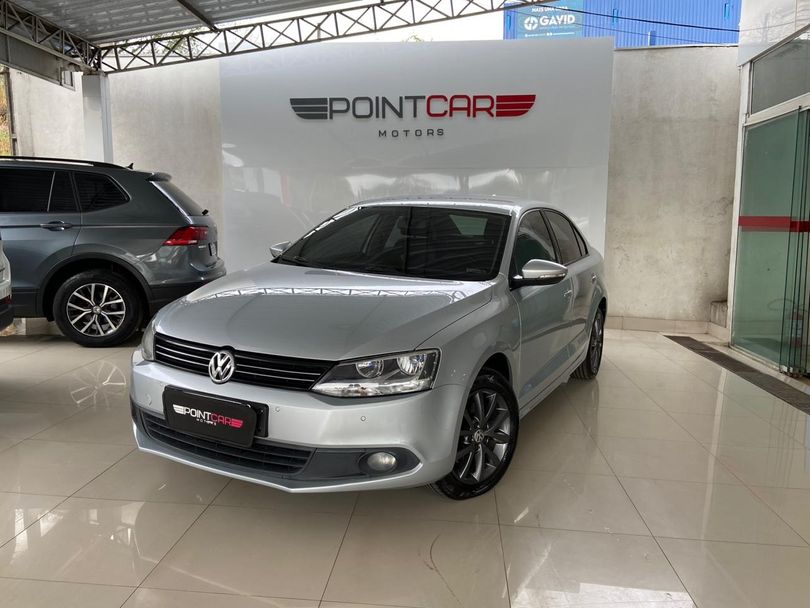 VolksWagen JETTA Comfortline 2.0 T.Flex 8V 4p Tipt.