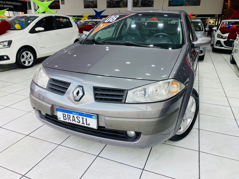 Renault Megane Sedan Dynamique 2.0 16V Aut.