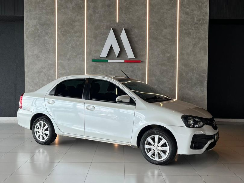 Toyota ETIOS X Plus Sedan 1.5 Flex 16V 4p Aut.