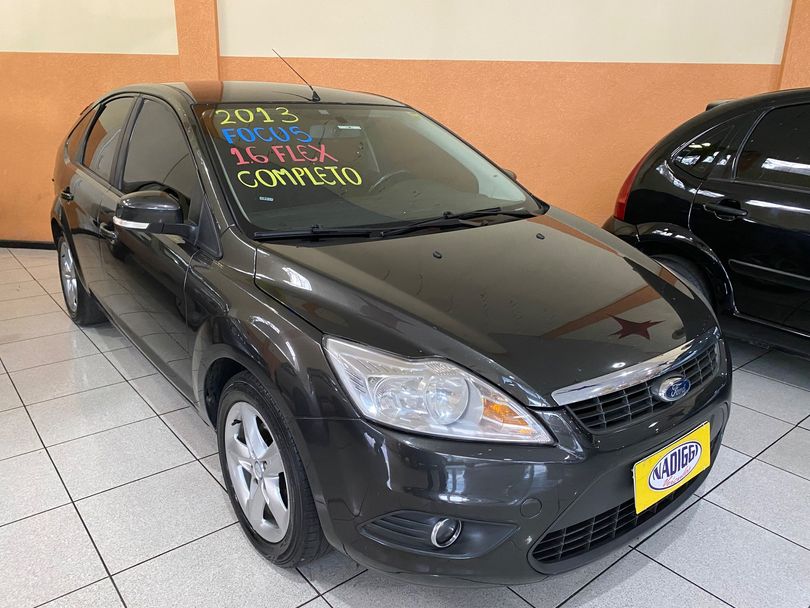 Ford Focus 1.6 S/SE/SE Plus Flex 8V/16V  5p
