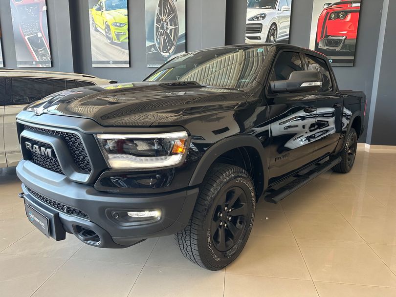 RAM 1500 REBEL 5.7 HEMI CD V8 4x4 Aut.