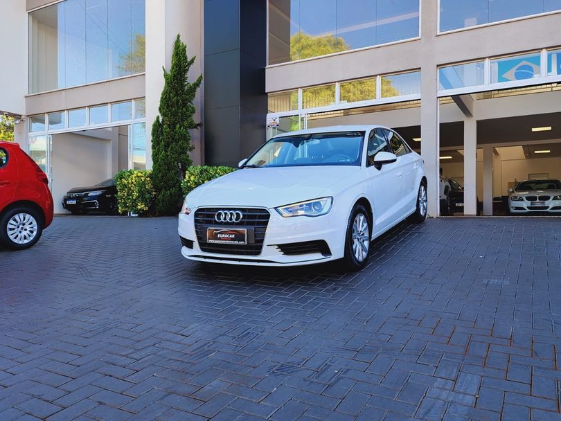 Audi A3 Sedan 1.4/ Attra. 16V TB FSI S-tronic