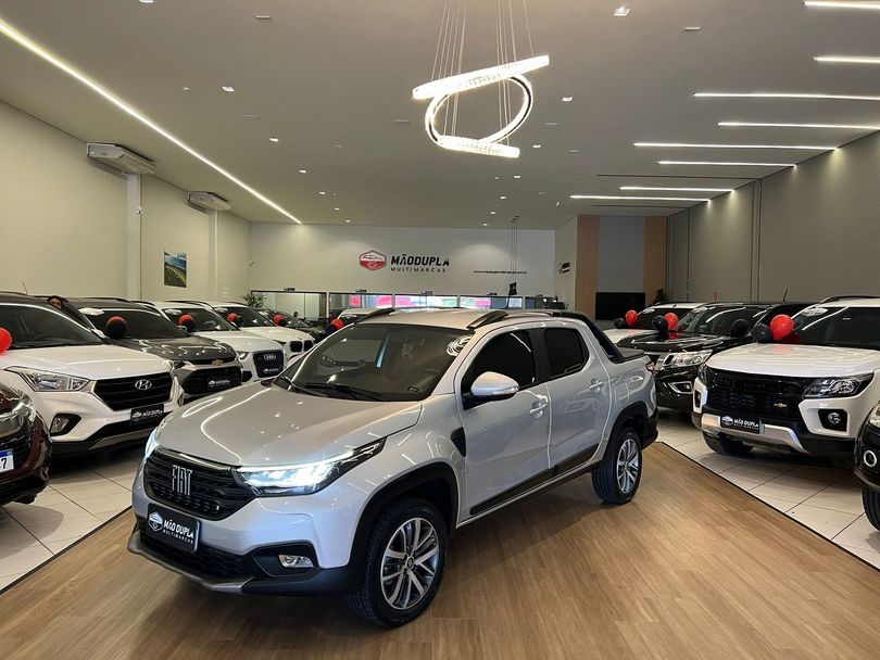 Fiat Strada Volcano 1.3 Flex 8V CD