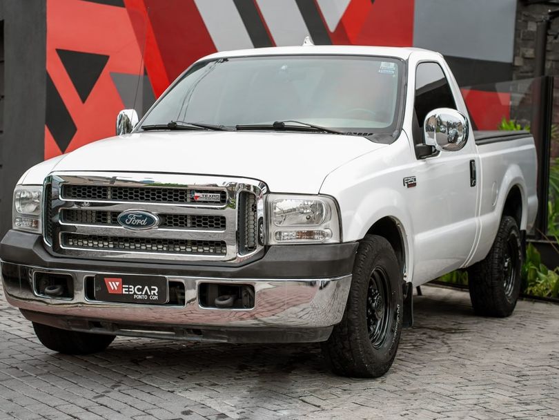 Ford F-250 XL Super Duty 4.2 V6
