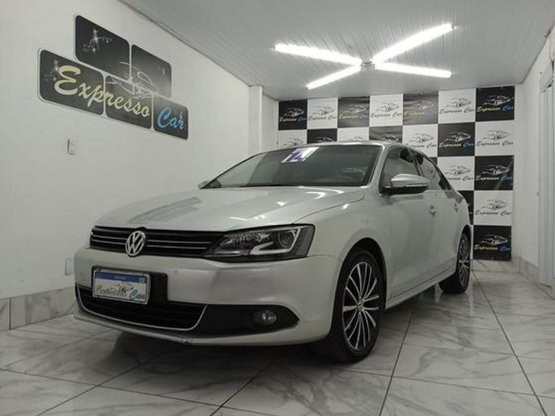 VOLKSWAGEN 2.0 COMFORTLINE FLEX 4P MANUAL