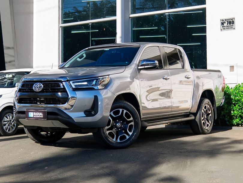 Toyota Hilux CD SRV 4x4 2.7 Flex 16V Aut.