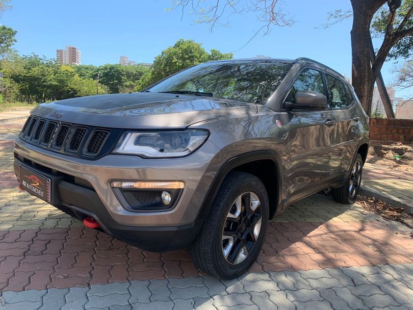 Jeep COMPASS TRAILHAWK 2.0 4x4 Dies. 16V Aut.