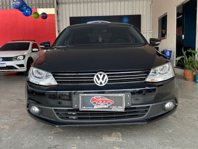 VolksWagen JETTA Comfortline 2.0 T.Flex 8V 4p Tipt.