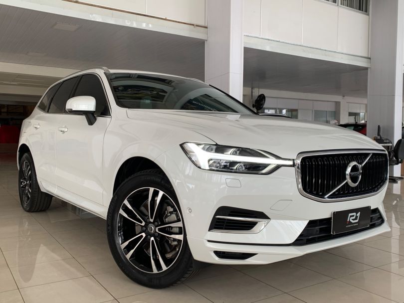 Volvo XC 60 T-8 HÍBRIDO MOMENTUM 2.0 5p