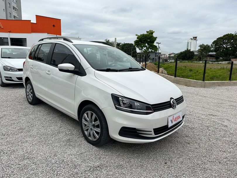 VolksWagen SPACEFOX 1.6 Trendline Total Flex 8v 5p