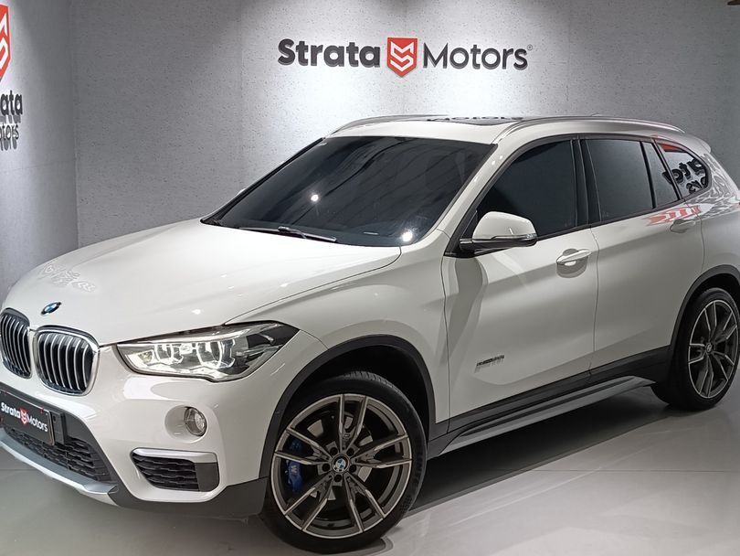 BMW X1 SDRIVE 20i X-Line 2.0 TB Active Flex