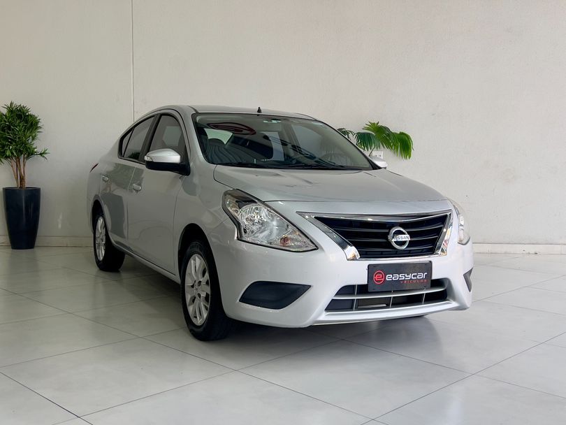 Nissan VERSA SV 1.6 16V FlexStart 4p Aut.