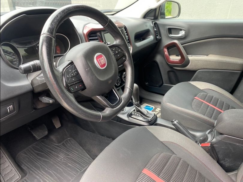 Fiat Toro Freedom 1.8 16V Flex Aut.