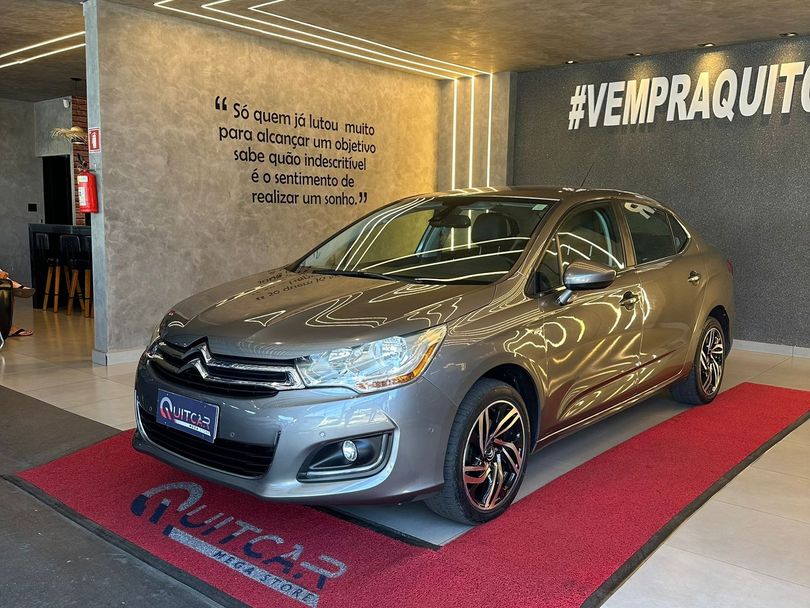 Citroën C4 LOUNGE Exclusive 1.6 Turbo 4p Aut.