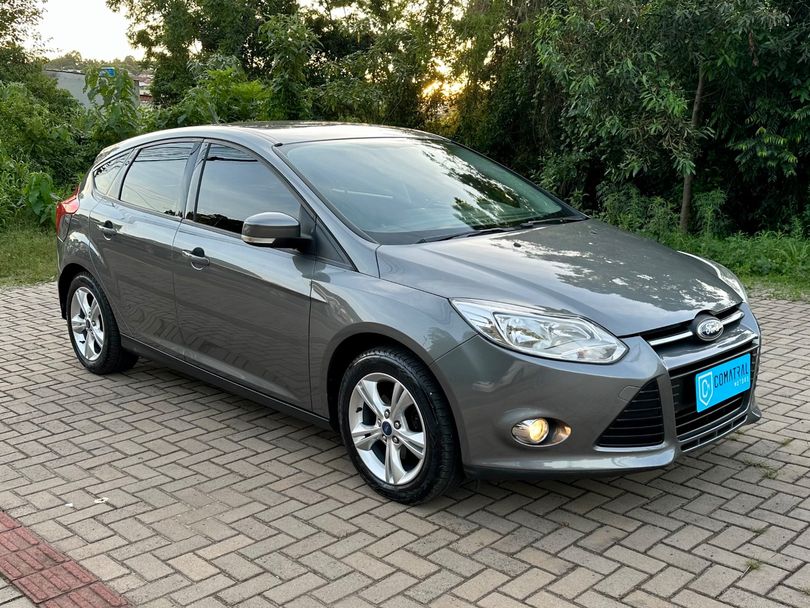 Ford Focus 1.6 S/SE/SE Plus Flex 8V/16V  5p