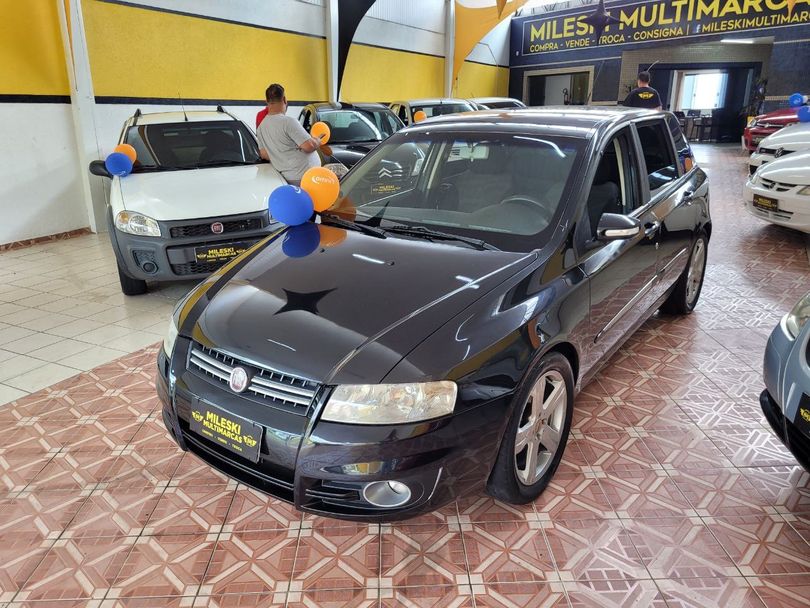 Fiat Stilo 1.8 ATTRACTIVE Flex 8V 5p