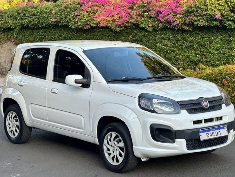 Fiat Uno Attractive 1.0 (Flex)