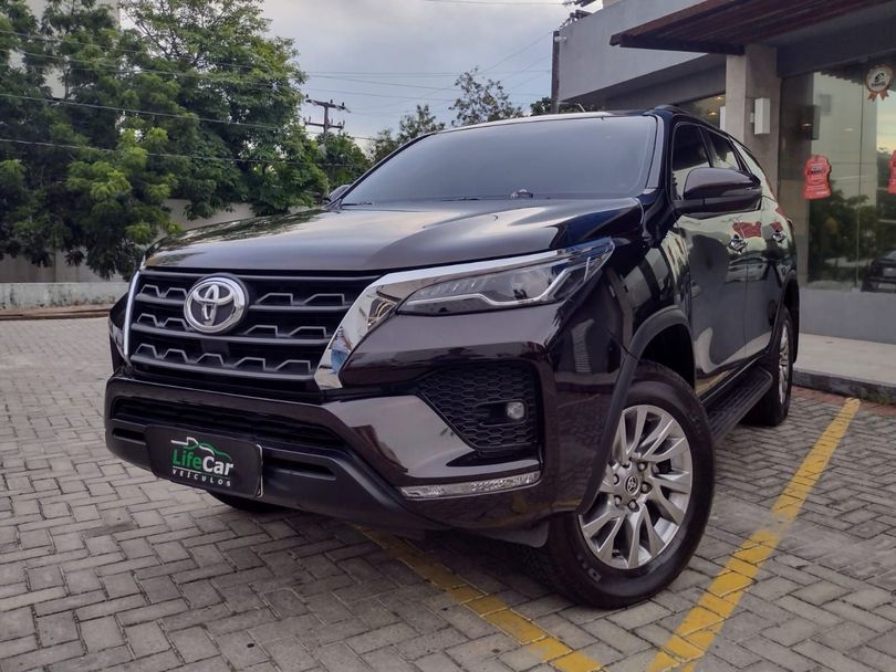 Toyota Hilux SW4 SRV 4x2 2.7 Flex 16V Aut.
