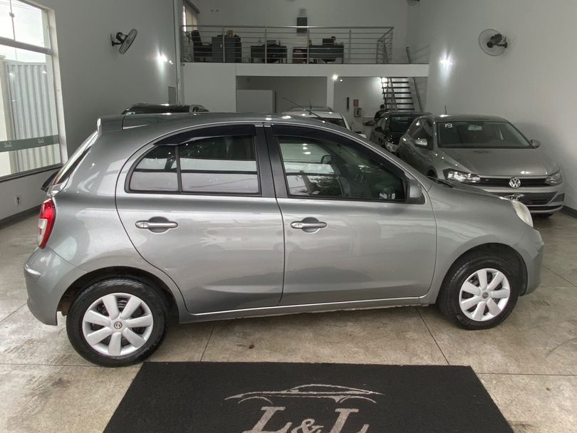 Nissan MARCH S 1.6 16V Flex Fuel 5p