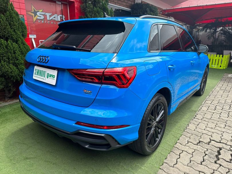 Audi Q3 Black S Line 1.4 TFSI S-tronic