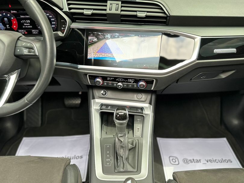 Audi Q3 Black S Line 1.4 TFSI S-tronic