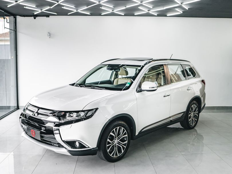 Mitsubishi OUTLANDER 2.2 165cv Diesel Aut.