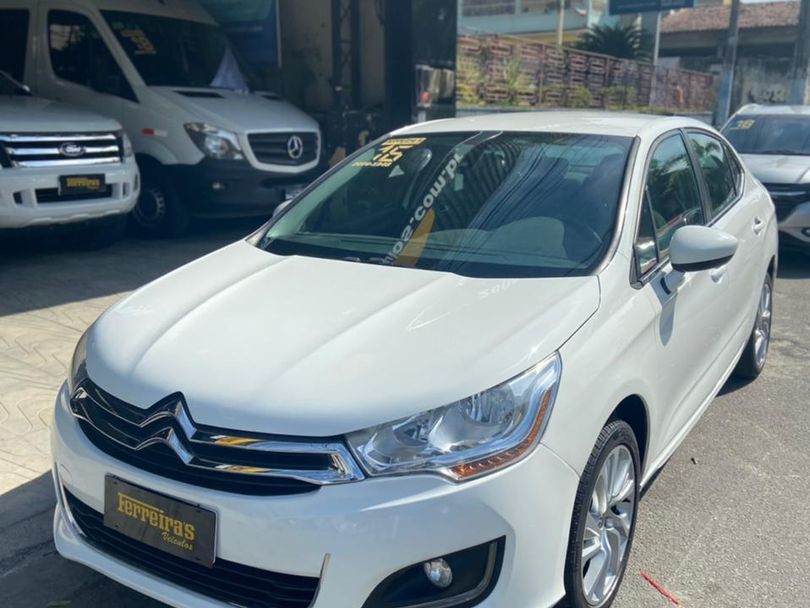 Citroën C4 LOUNGE Tendance 2.0 Flex 4p Mec.