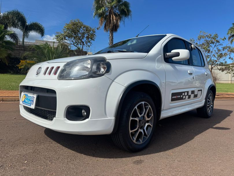 Fiat UNO SPORTING 1.4 EVO Fire Flex 8V 4p