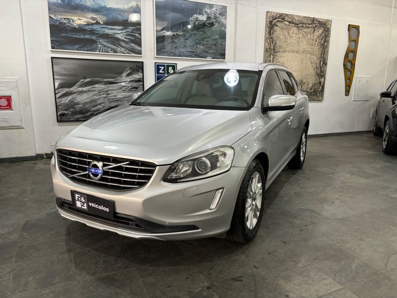 Volvo XC 60 2.0 T5  5p