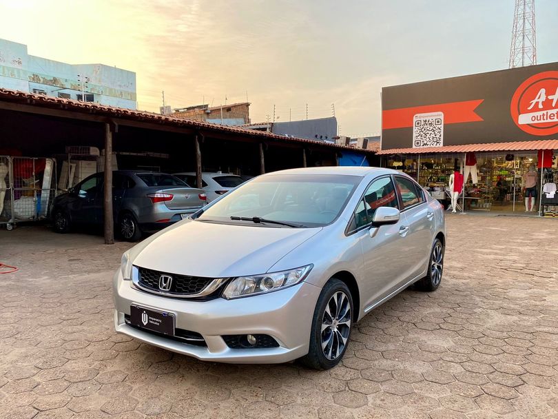 Honda Civic Sedan LXR 2.0 Flexone 16V Aut. 4p