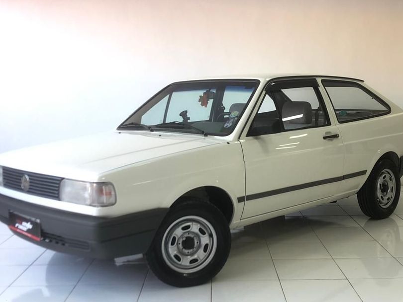 VolksWagen Gol 1000 (modelo antigo)