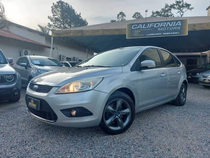 Ford Focus 1.6 S/SE/SE Plus Flex 8V/16V  5p